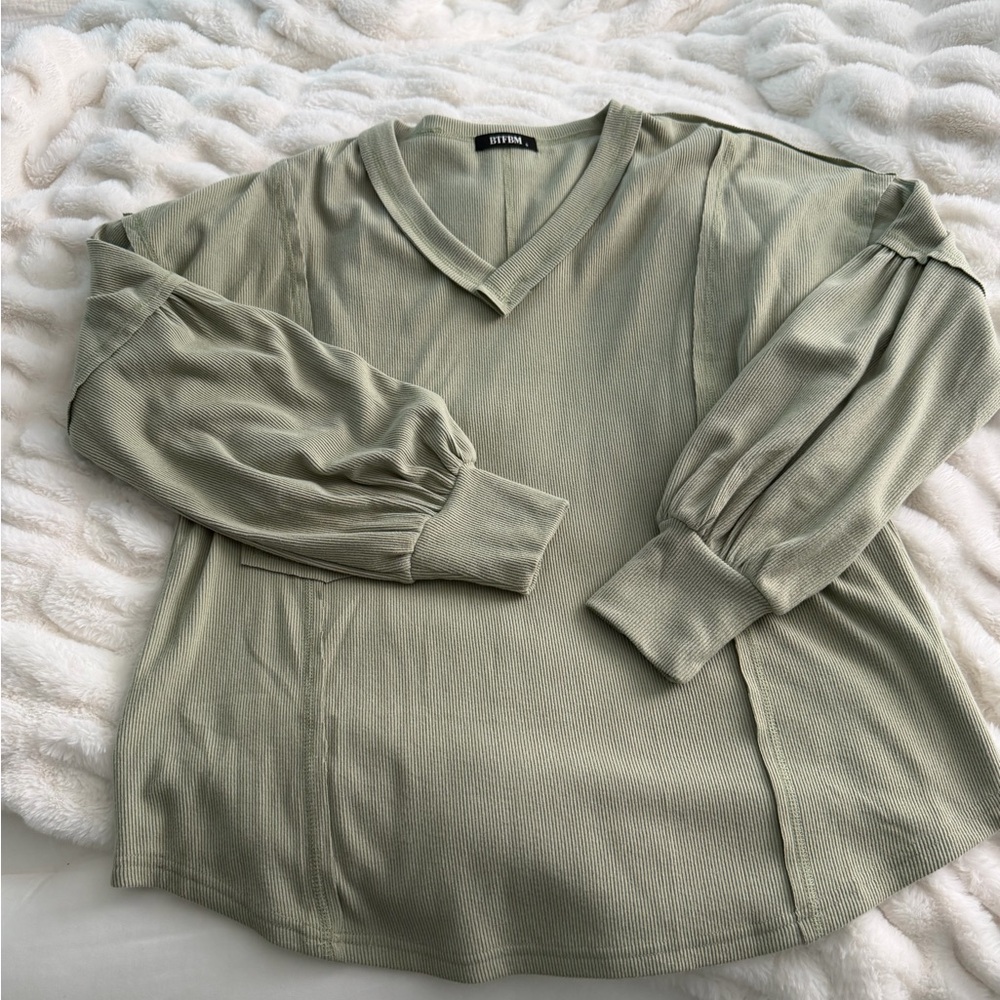 St. John's Bay Sage Long Sleeve V-Neck Top